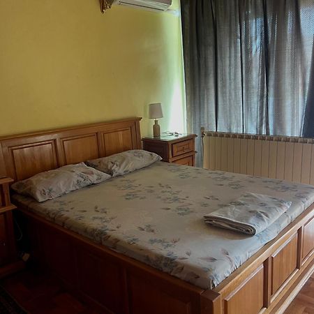 Stivan Iskar Hotel Sofia Buitenkant foto